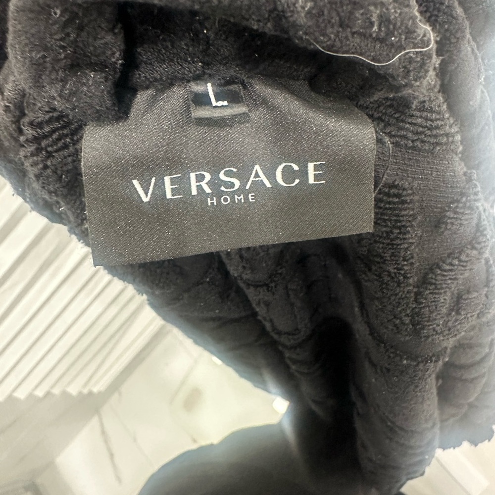 Versace Black Robe with Gold Baroque Design - Picture 7 of 10